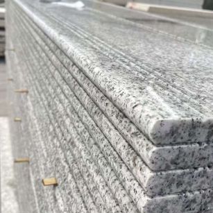 资阳芝麻白楼梯踏步 花岗岩楼梯板材