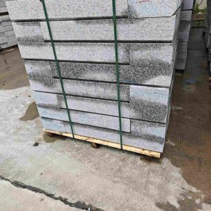 资阳芙蓉白路牙石，马路牙子