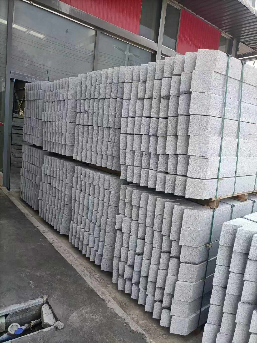 资阳芝麻白树围石 树池