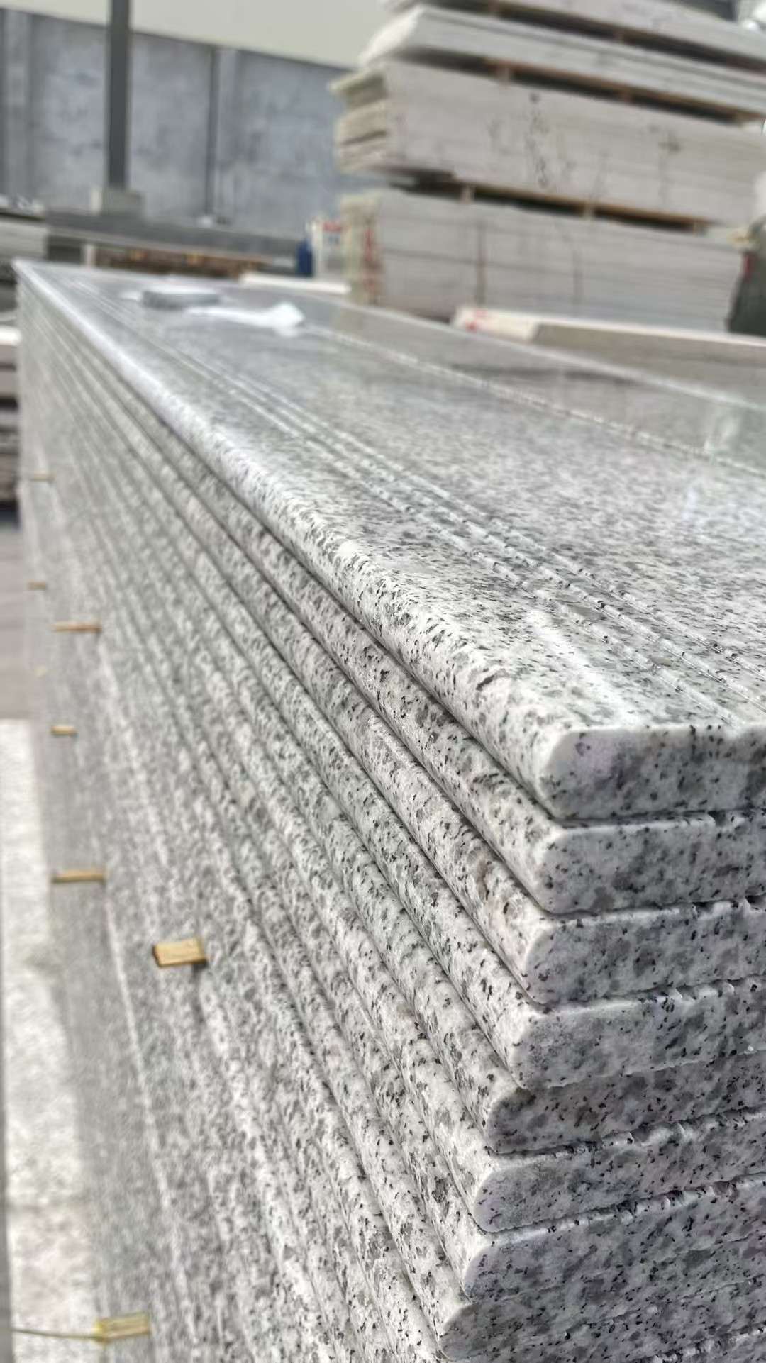 资阳芝麻白楼梯踏步 花岗岩楼梯板材