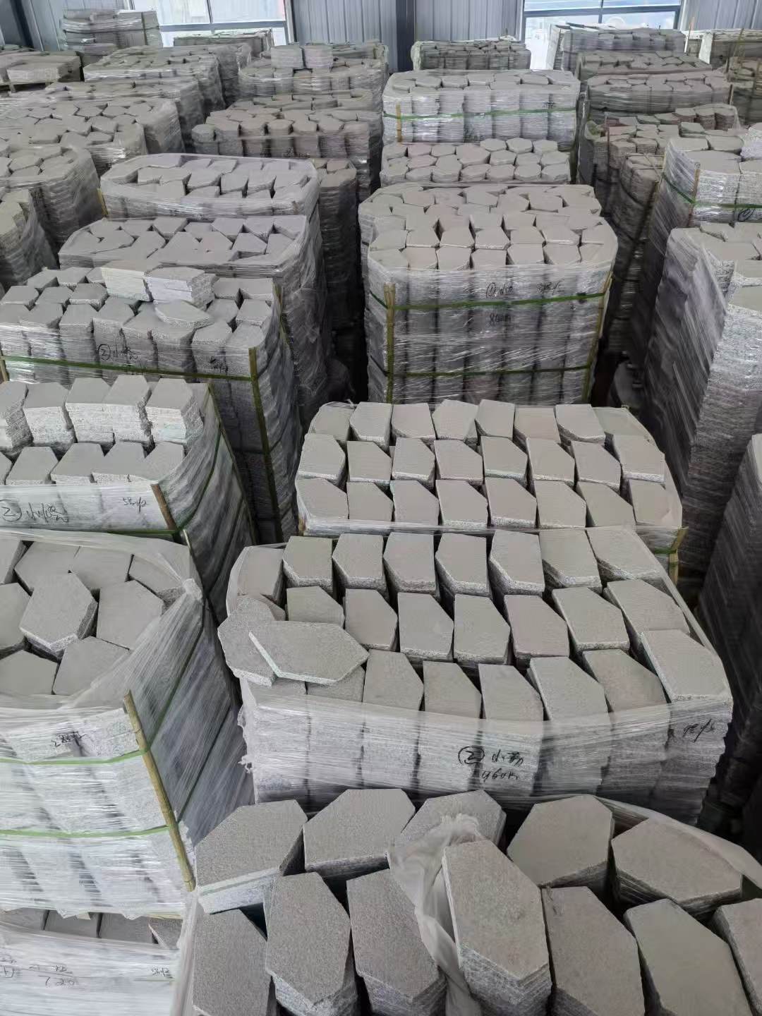 资阳芝麻白石材冰裂纹，碎拼。